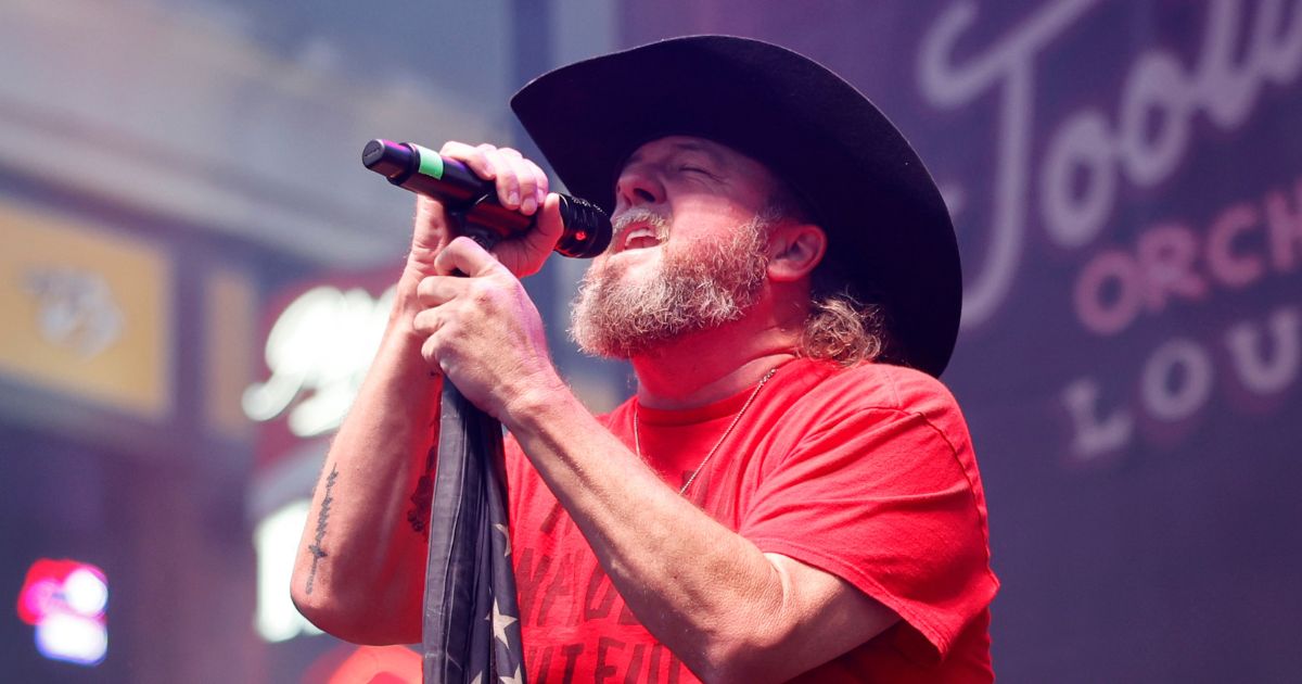 Colt Ford performs at Tootsie's Orchid Lounge in Nashville, Tennessee, on Sept. 17.