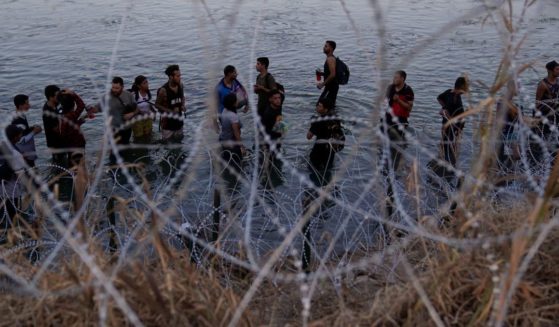 illegal immigrants in Eagle Pass, Texas