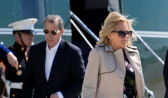 Hunter Biden and Jill Biden walking from Marine One to Air Force One